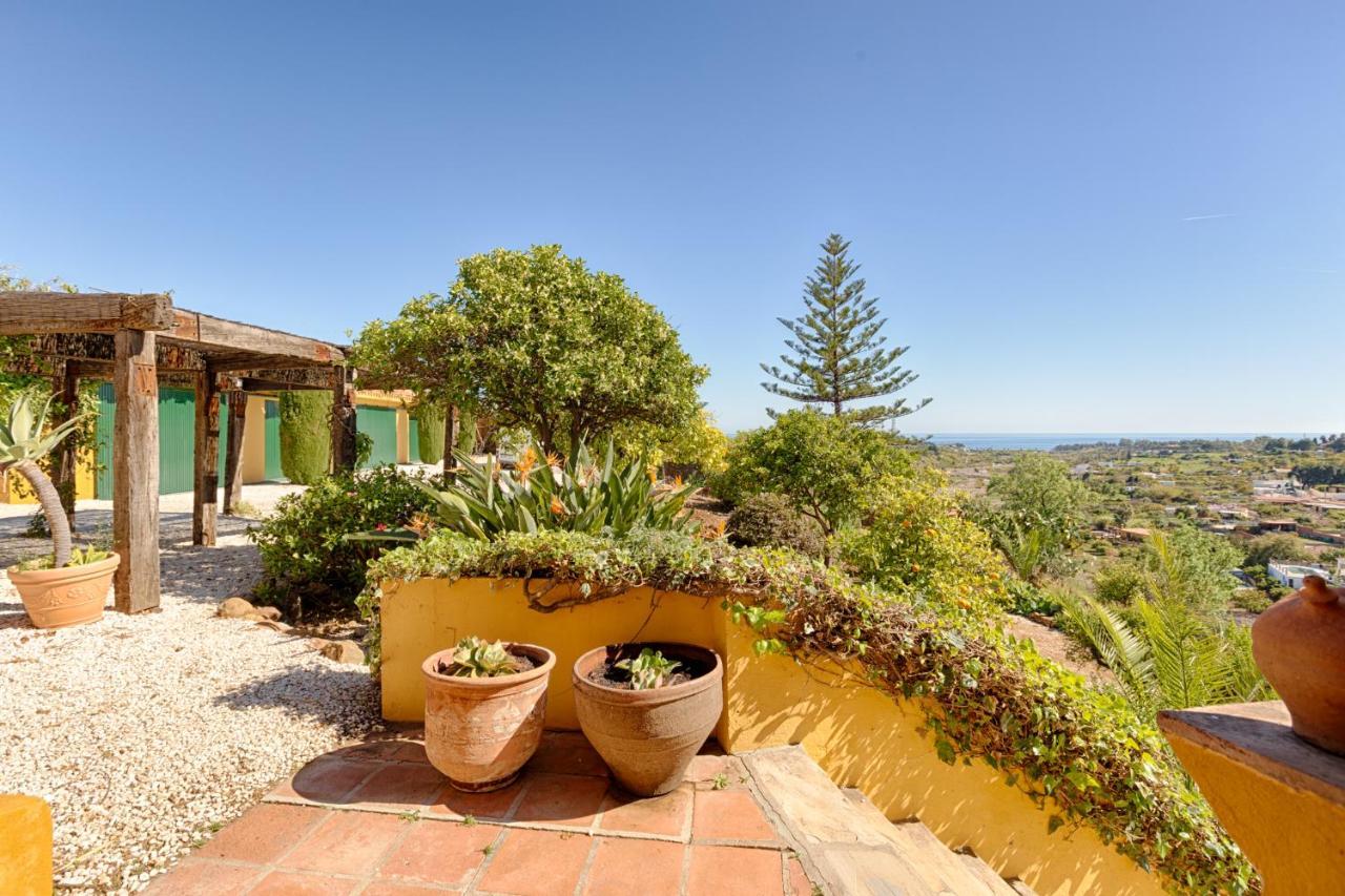 אסטפונה Hanami Finca Cumbres Borrascosas מראה חיצוני תמונה