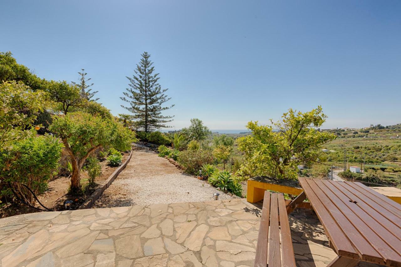 אסטפונה Hanami Finca Cumbres Borrascosas מראה חיצוני תמונה